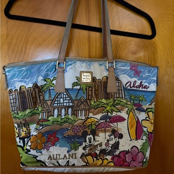 2014 Disney Dooney & Bourke Aulani Aloha Mickey On Beach Nylon Tote Shoulder Bag